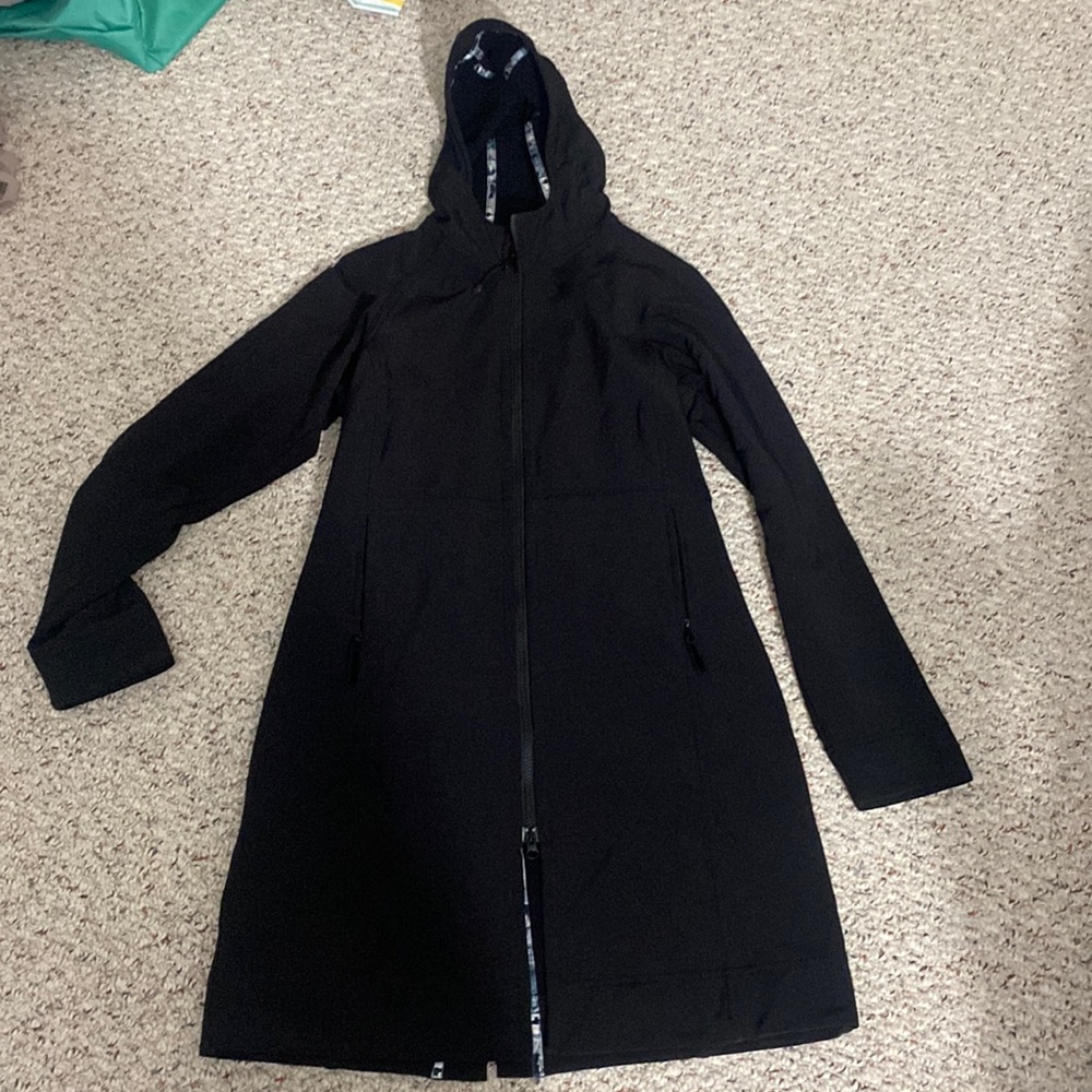 BLACK LULULEMON WARM WINDBREAKER KNEE LENGTH SIZE 8 JACKET